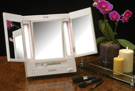 JERDON makeup mirror with 5X magnification helps detailed grooming and tweezing.