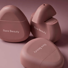 Evening handcare routine featuring JIGME CALA R.a.r.e for lasting softness.