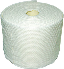 JINS-Hung makeup removal and dry wipe use demonstrated for easy daily routines.