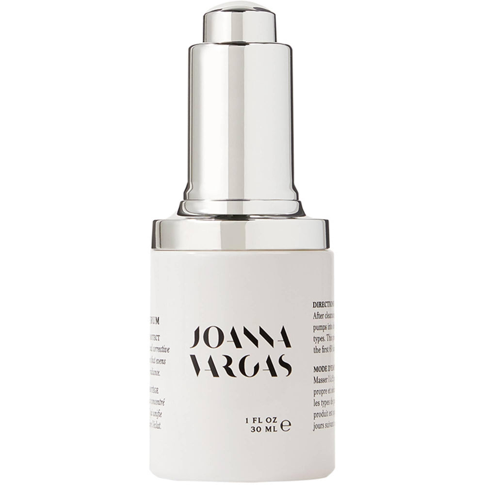 Joanna Vargas Rescue Serum on skin yields luminous glow and refined texture