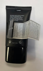 Jolie Mineral Liquid Powder Foundation SPF 15 antioxidants provide soft-focus effect on pores.