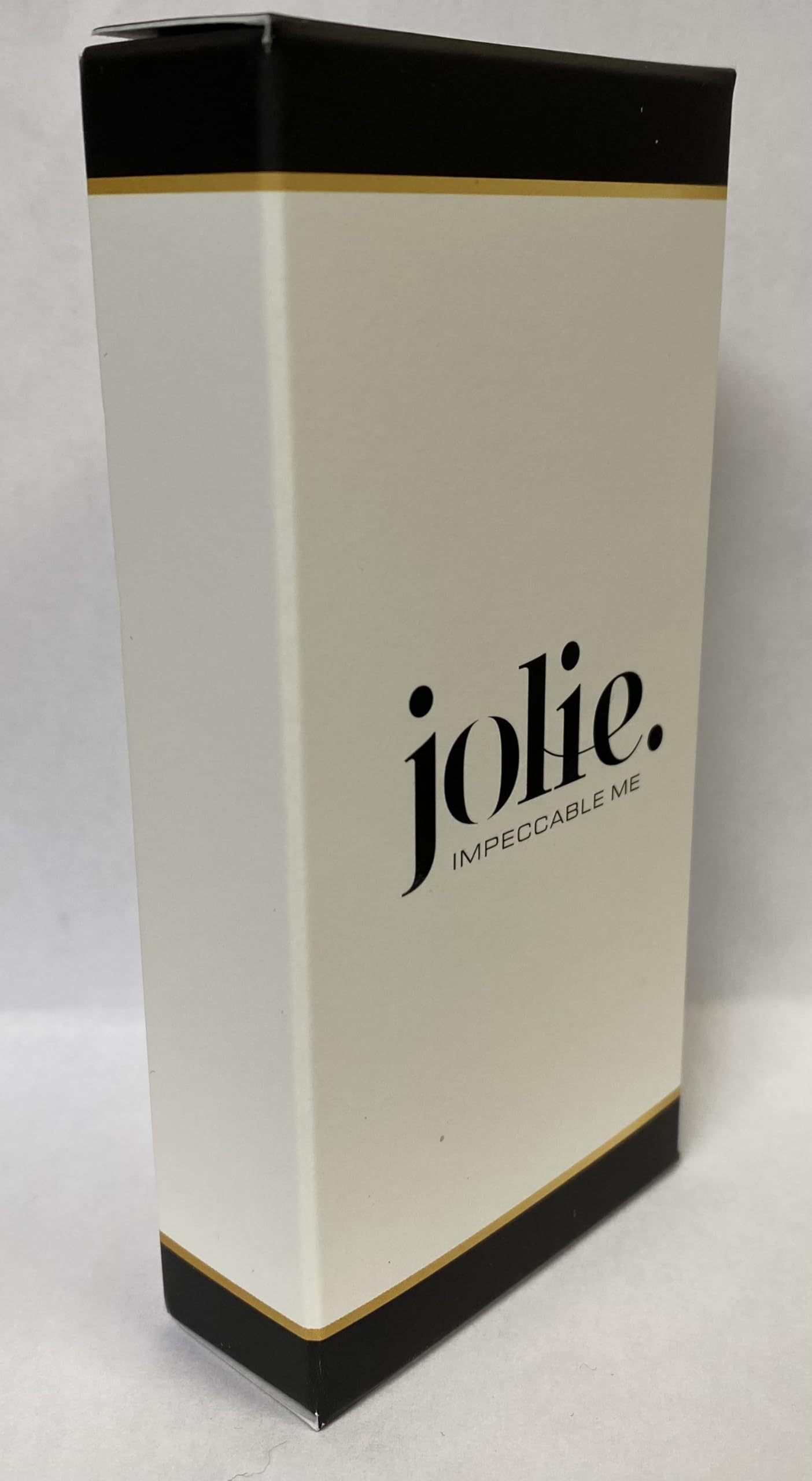 Jolie Mineral Liquid Powder Foundation SPF 15 self-setting formula stays in place throughout the day.