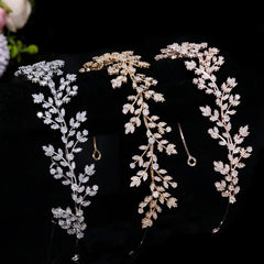 Jorsnovs tiara with pin loops securing hairstyle