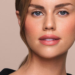 Jouer Long-Wear Lip Liner matte color swatch highlights bold, lasting shade