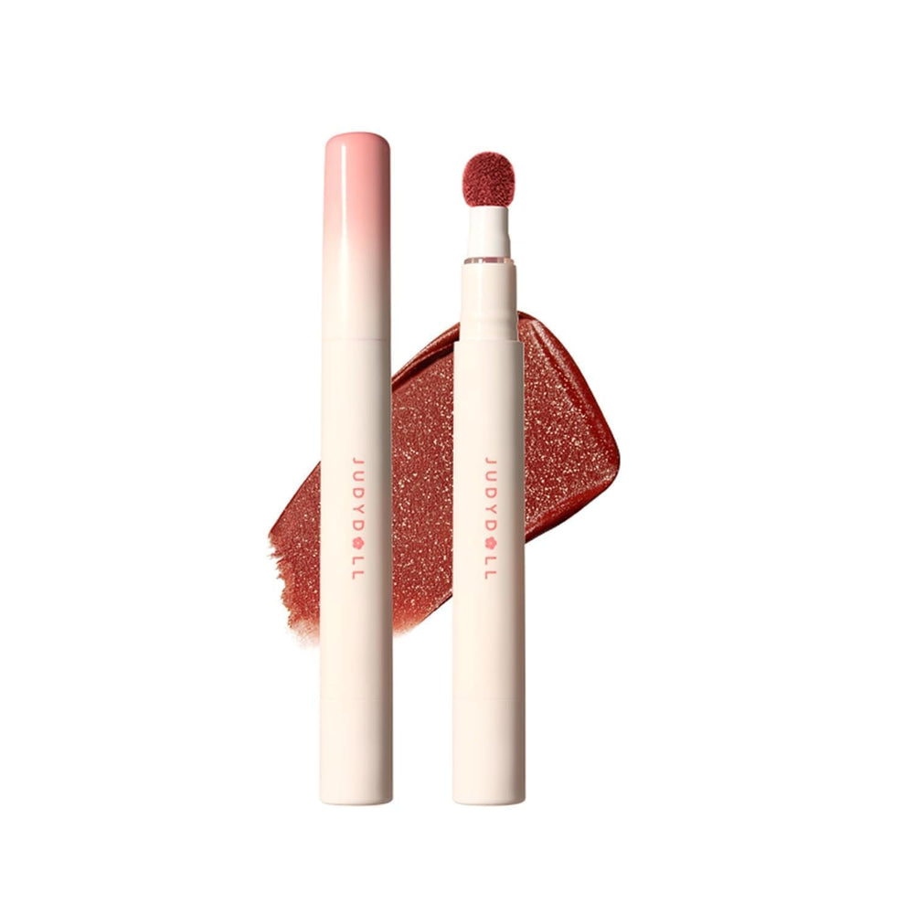 JUDYDOLL Cushion Matte Lip Cream wand application for a smooth, even glide.