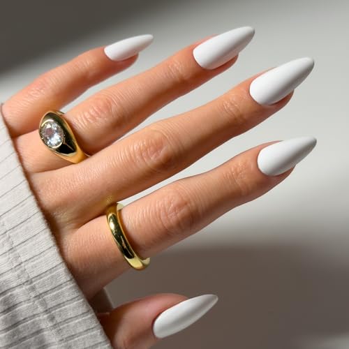 Manicure ready in minutes with Julep Snow Day polish