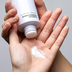 JUNO & Co rice-powder exfoliating texture close-up highlighting a smooth look.