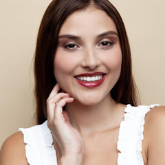 Juwel Frosted Finish Lipstick Starlet matte frosted effect on lips