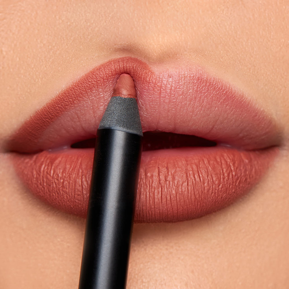 K7L Lip Crayon Biscuit packaging shows vegan formula for long-lasting wear.