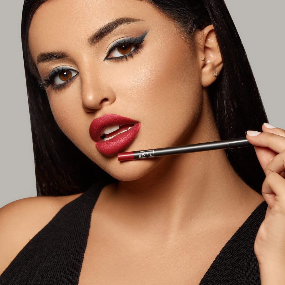 K7L Red Lipliner long-wear view hints at 12-hour staying power.