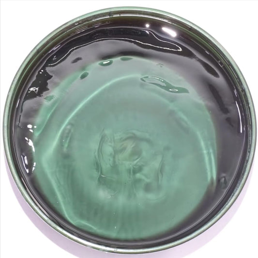 KAGA Neatbraid gel dispensing jar showing clear application and flake-free performance