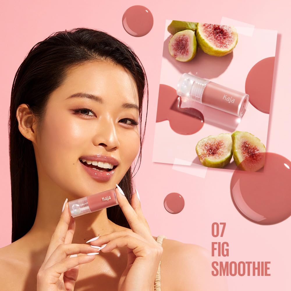 Kaja Juicy Glass Lip Oil applicator delivers smooth, precise application with soft sponge-tip comfort.