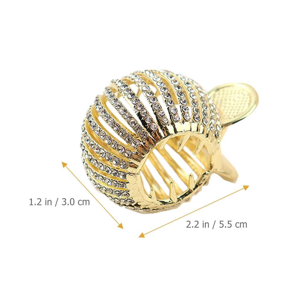 KALLORY small hair claw clip provides a secure grip for various hair types.