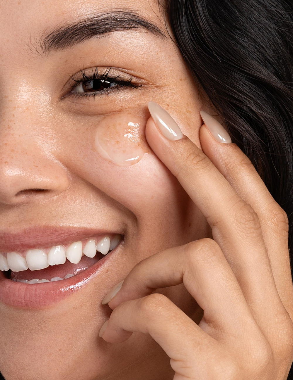 Karuno gel suitable for daily use with microcurrent devices on face and body.