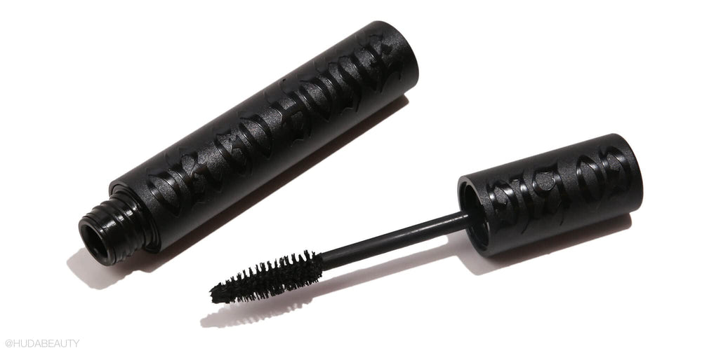 Kat Von D Go Big Trooper Black pigment delivers rich black lash depth