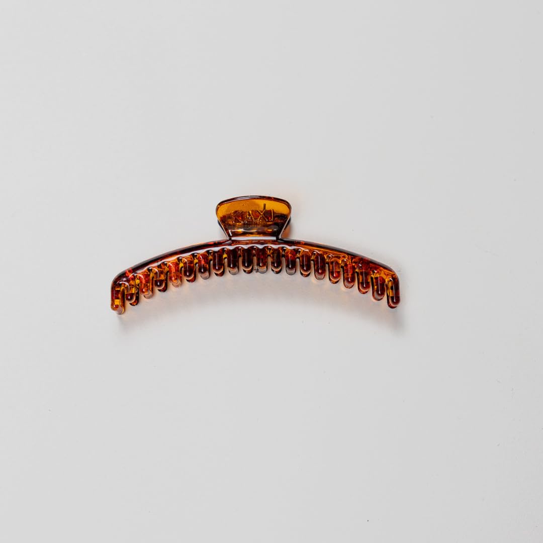 KAXI Hold Everything Midi Claw in dark tortoise grips curls with comfortable hold