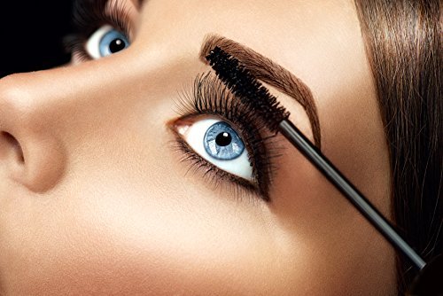KC Republic Oil-Free Mascara packaging and display for travel-friendly size