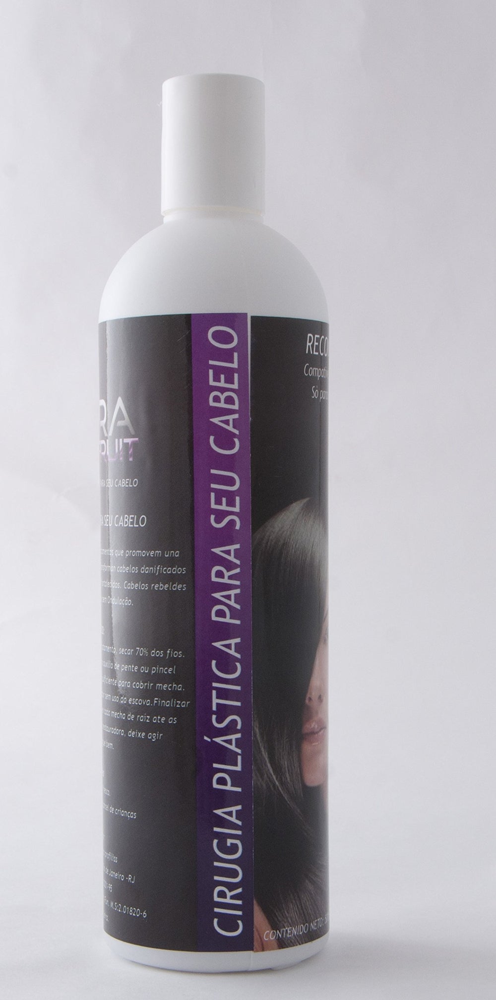 KERA FRUIT keratin kit demonstrates curl-friendly smoothing.