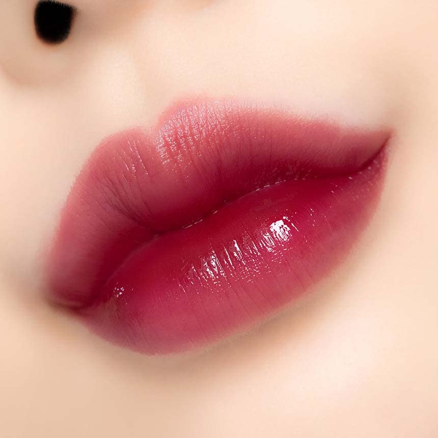 Keybo Dotom Lip Plus Original Step offers a gentle plump for everyday wear.