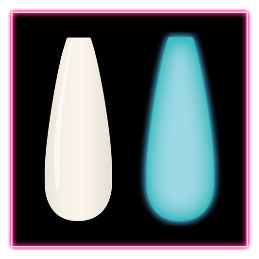 Kiara Sky Blue Moon dip powder swatch on nails, smooth color and lasting finish.