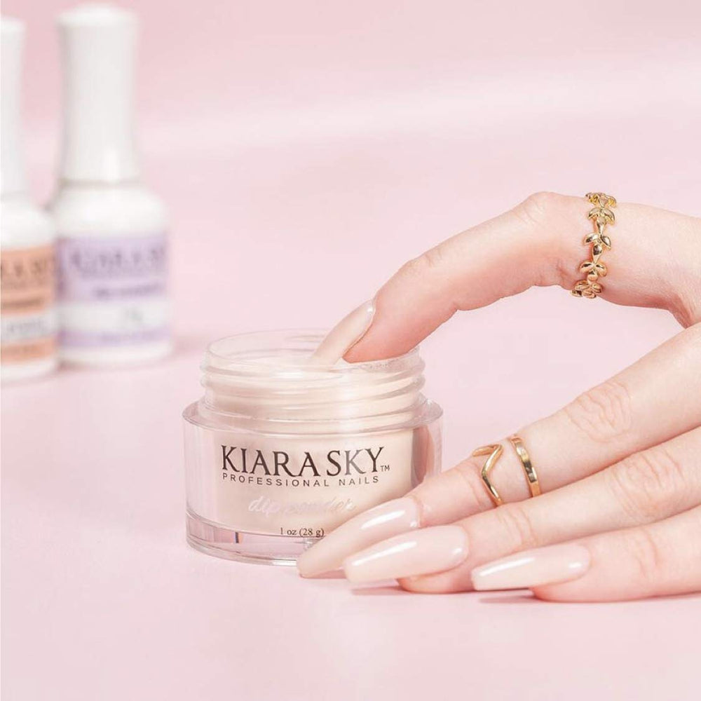 Kiara Sky dip applicator tools kit demonstrates precise application and faster results.