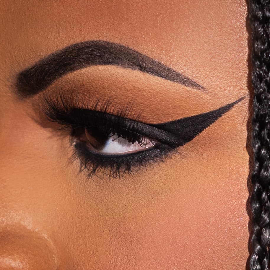 Kimchi Chic Beauty Stage Proof Eyeliner smudge-proof precision for defined lines.