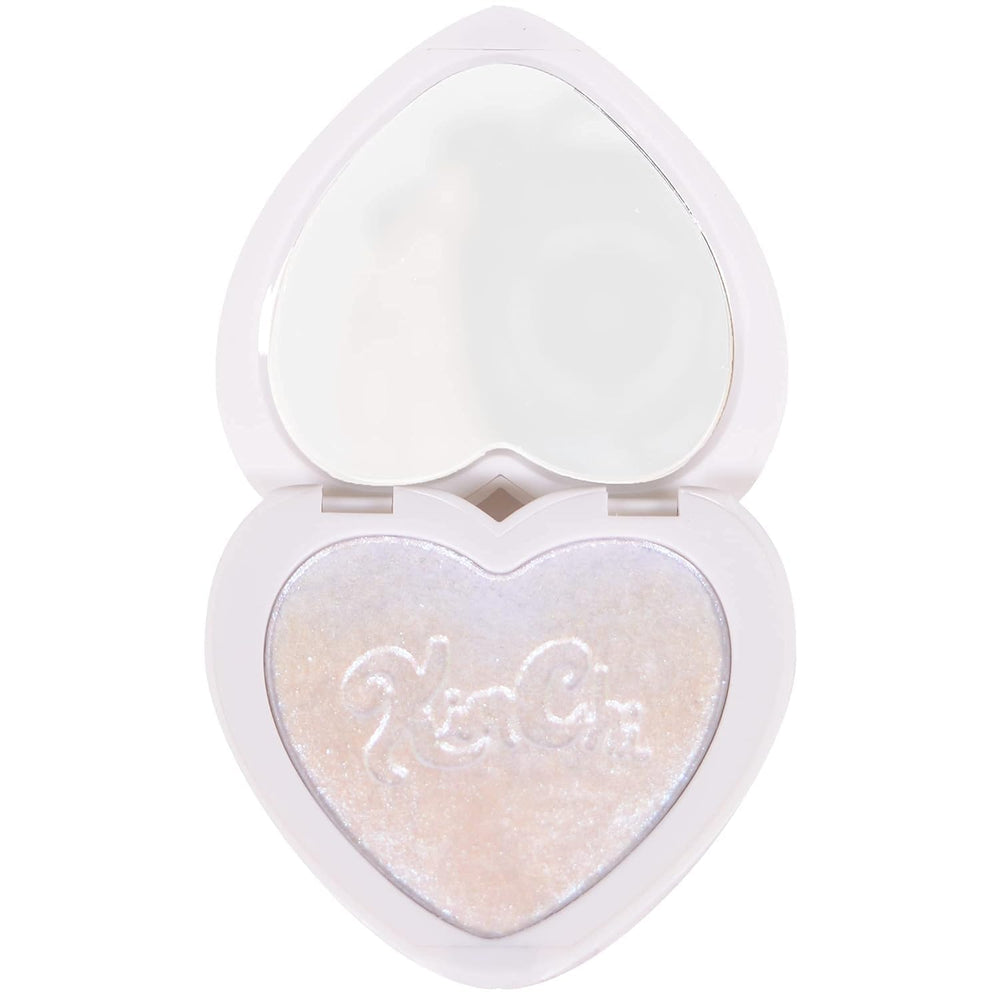 Kimchi Chic Pearl Gone Wild highlighter compact provides an iridescent glow for the face