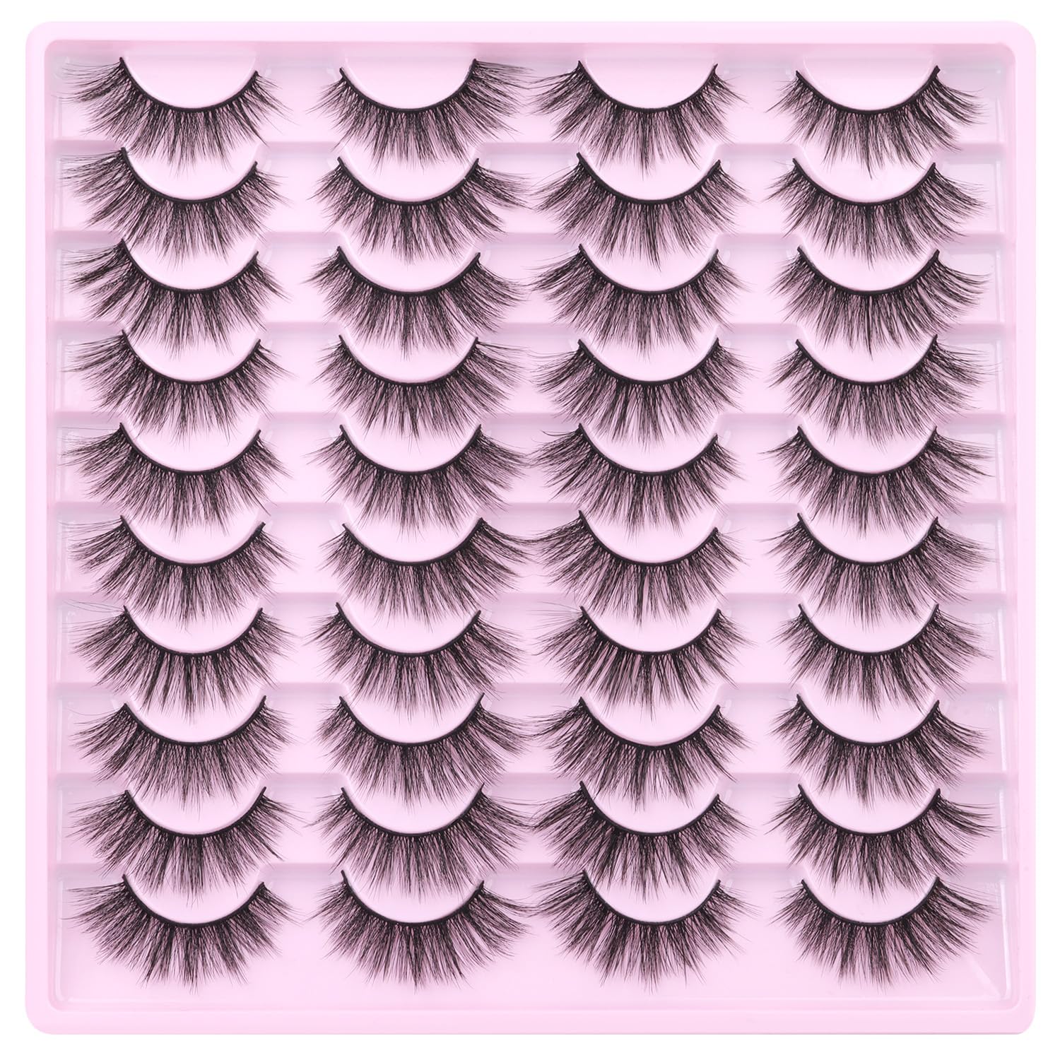 Kiromiro natural-look cat-eye lashes enhance eye shape with a balanced, lightweight feel.