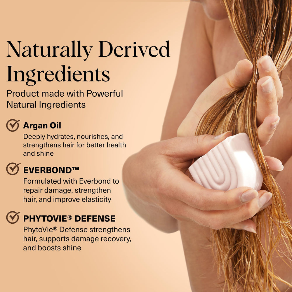 Kitsch Argan Oil Conditioner Bar provides silky softness without weighing hair down.