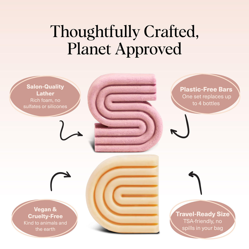 Kitsch Castor Oil Shampoo Bar lather cleanses the scalp with gentle, plant-based care.