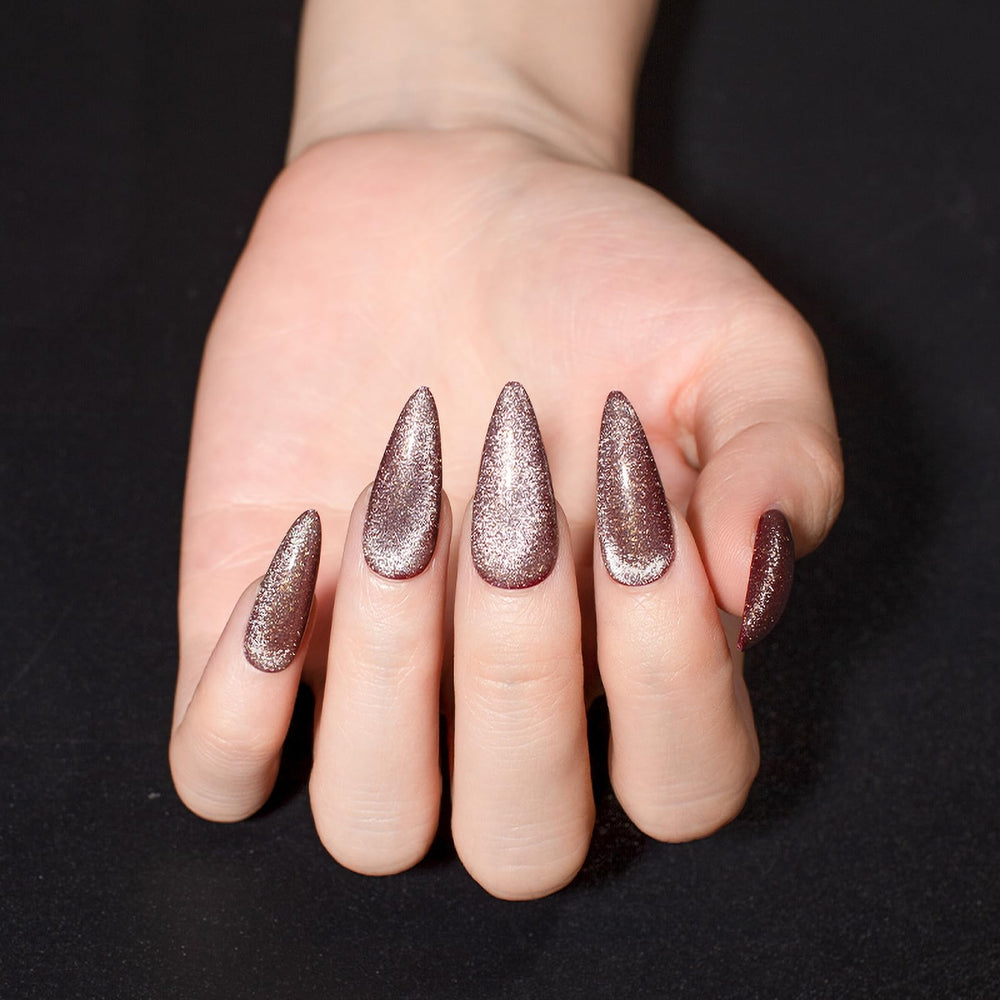 KKUUOO nails come in 12 sizes for a precise, comfortable fit.