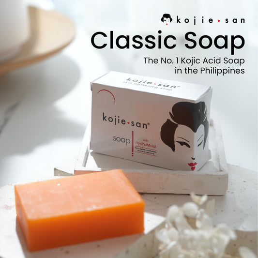 Kojie San Relumins Deep Pore Brush included for deep cleansing.