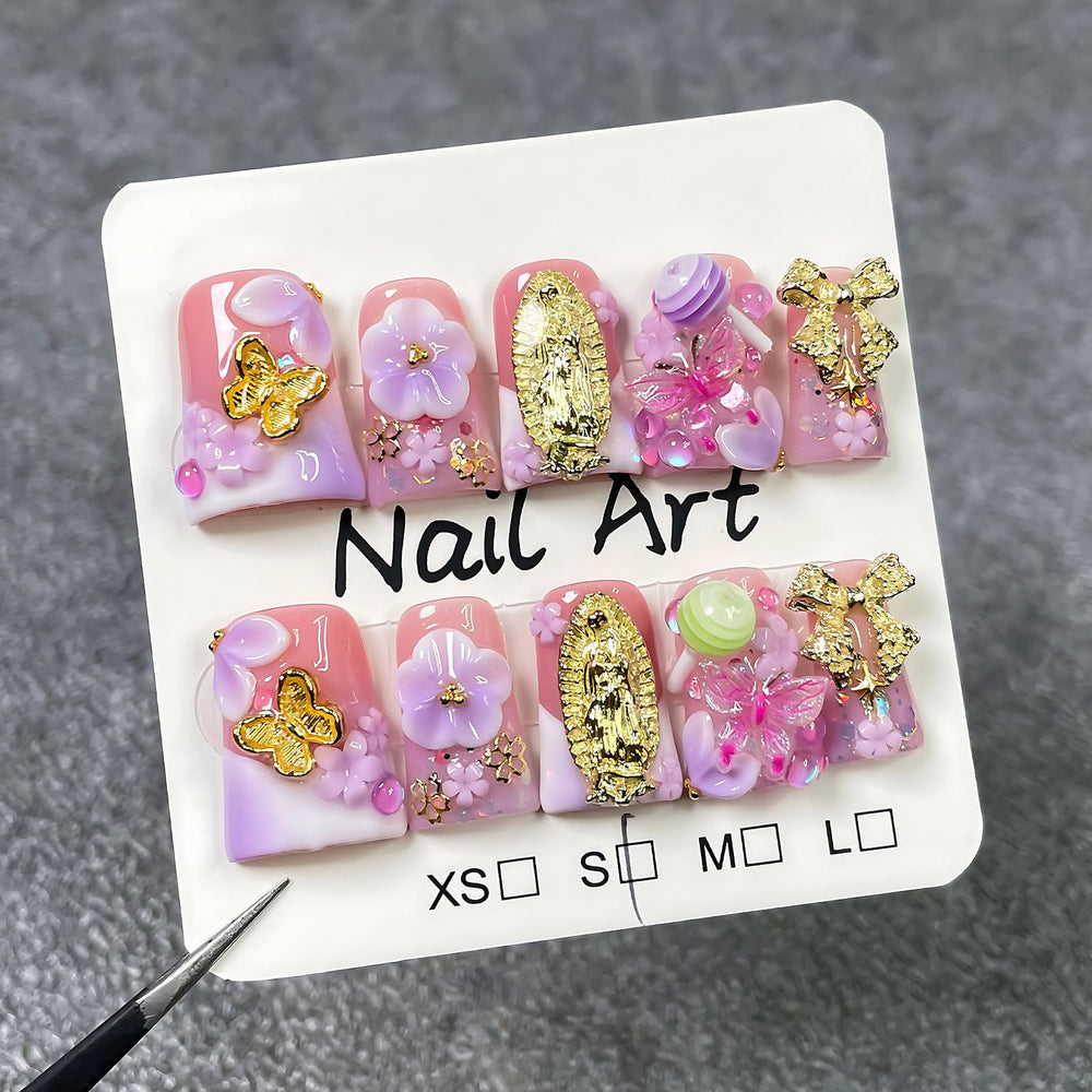 Koopnati Short Duck nails with handmade 3D art for quick at-home manicure.