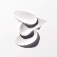Kopari Coconut Face Cream texture swatch shows creamy, fast-absorbing hydration.