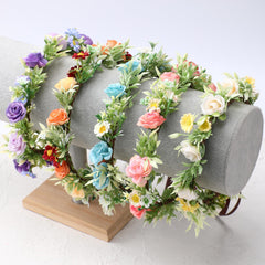 KorViSHOW easy-to-wear rose crown with lightweight petals