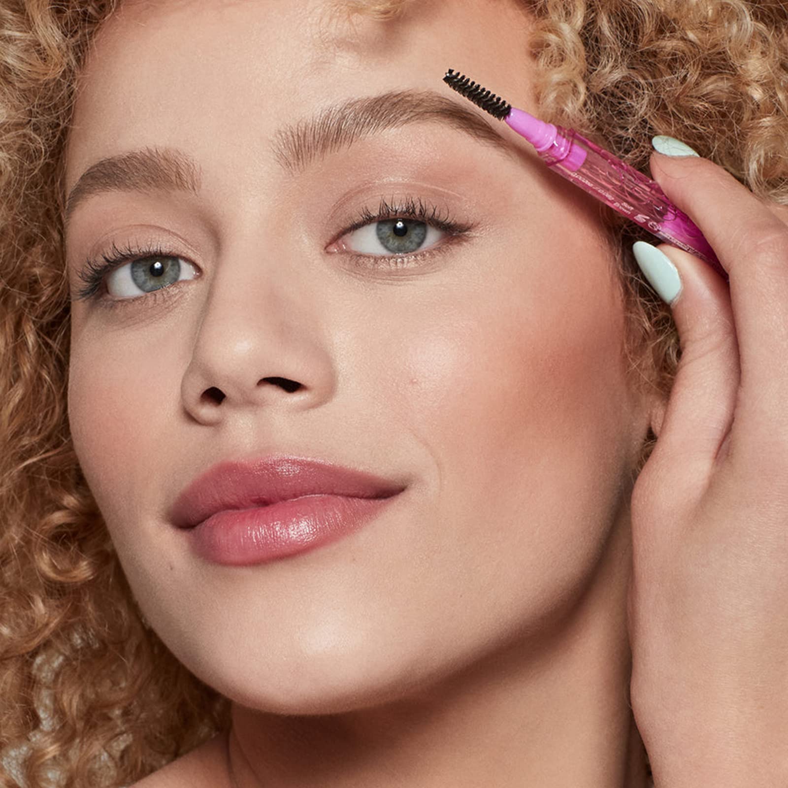 Kosas Brow Pop no smudge transfer for all-day wear and trustful performance