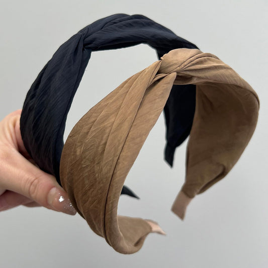 KOVOLITU satin textured headband with a wide band for comfortable styling