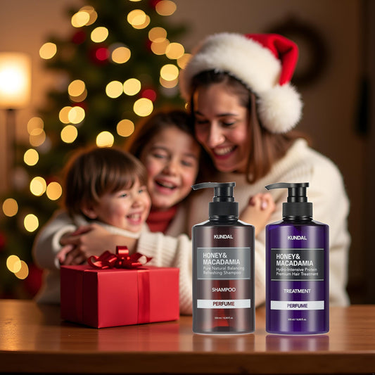 KUNDAL Blackberry Bay conditioner bottle highlighted with argan and macadamia oils for moisture.