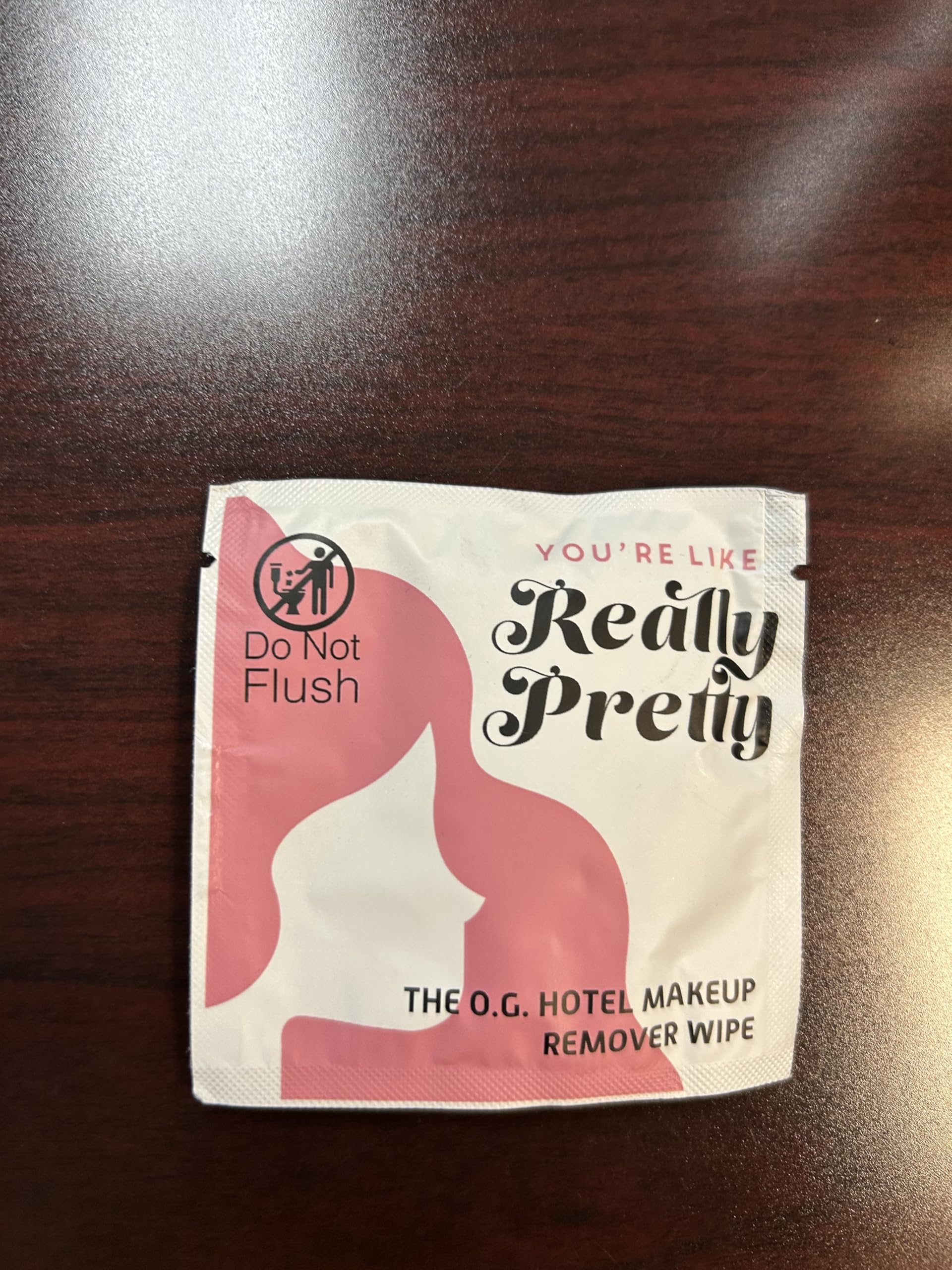 La Fresh makeup removal wipes non-comedogenic formula protects pore health