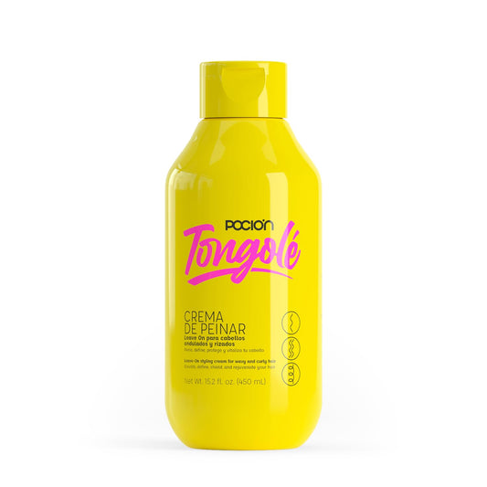 La Pocion Tongolé Leave-In bottle pour facilitates easy hydration for defined curls.