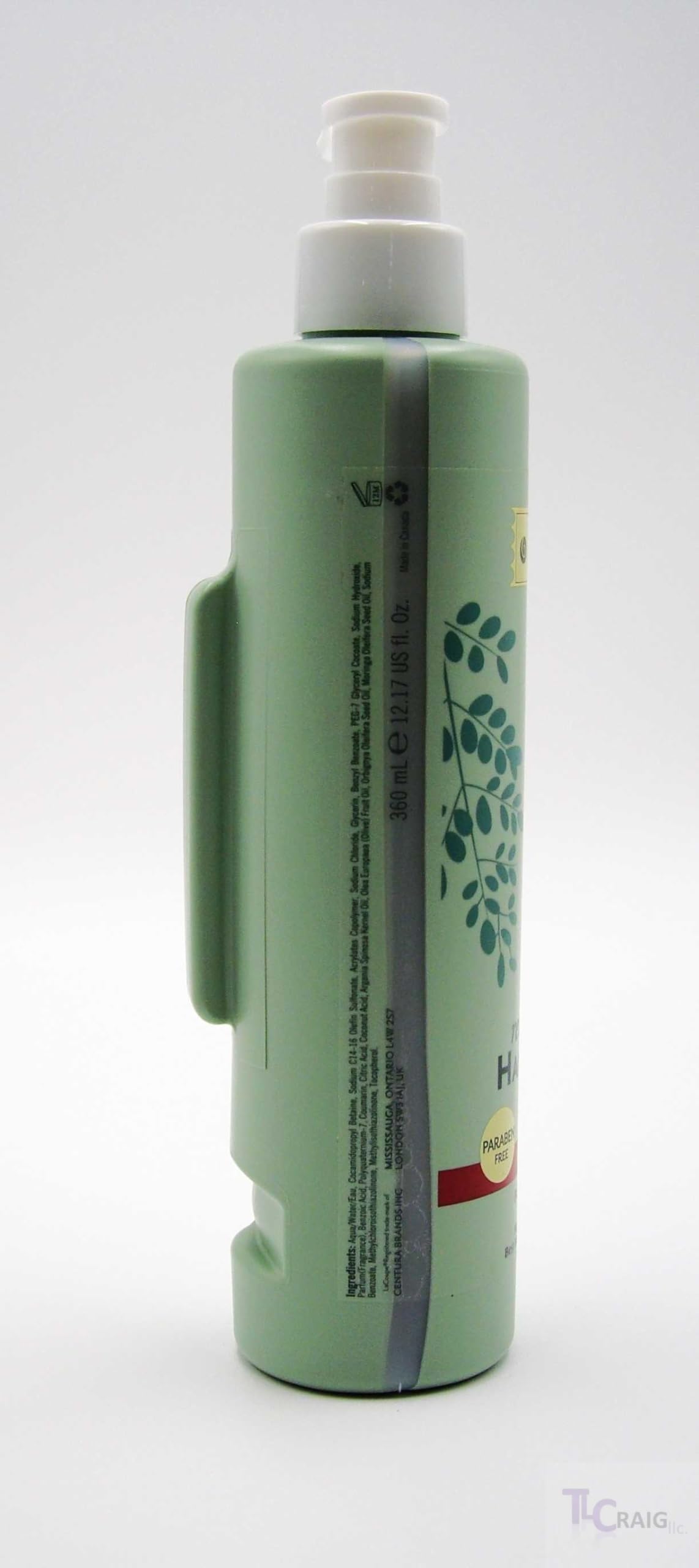 LACOUPE Embrace Balance hand wash dispensing action with refreshing scent.