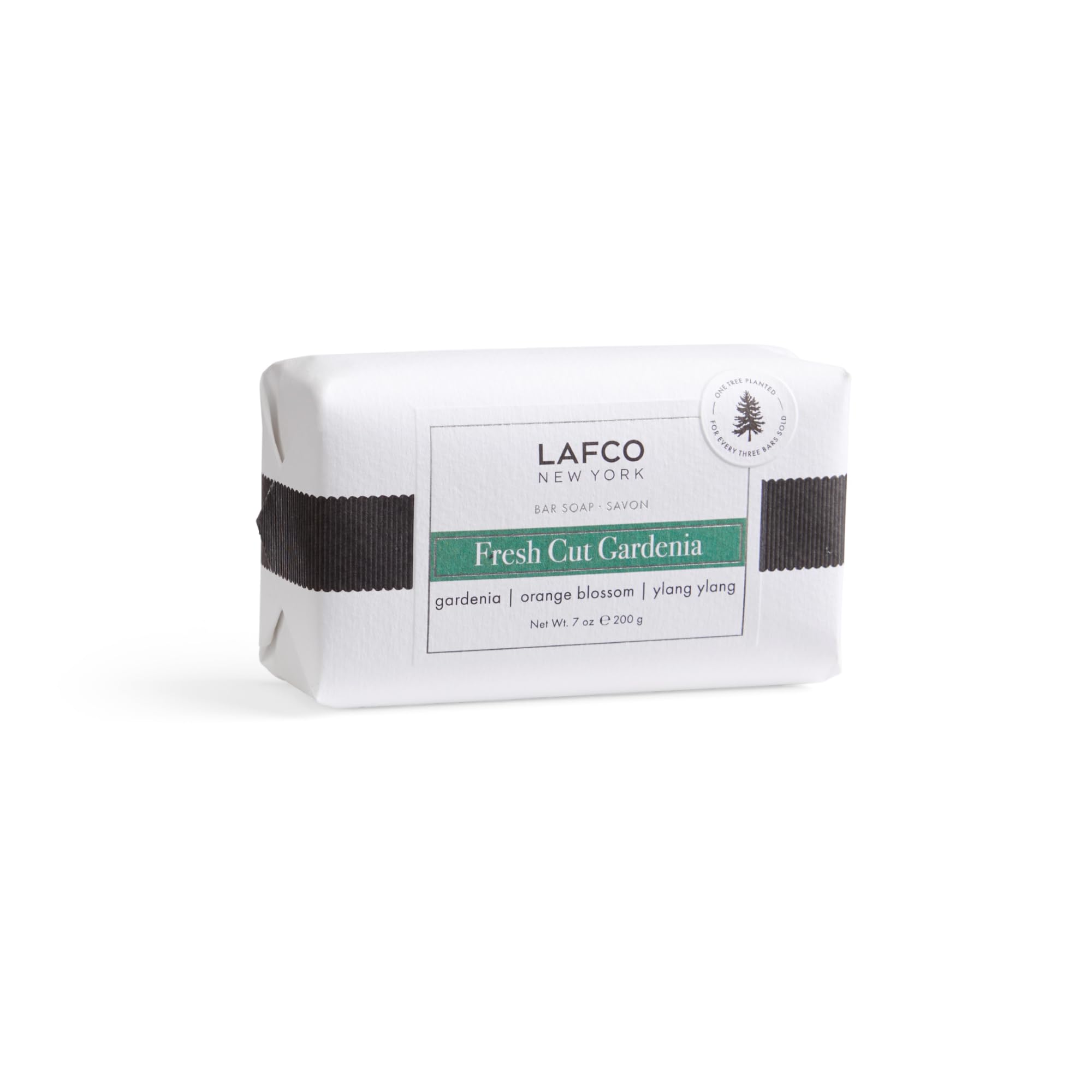 LAFCO New York Fresh Cut Gardenia bar close-up shows creamy lather and moisture boost