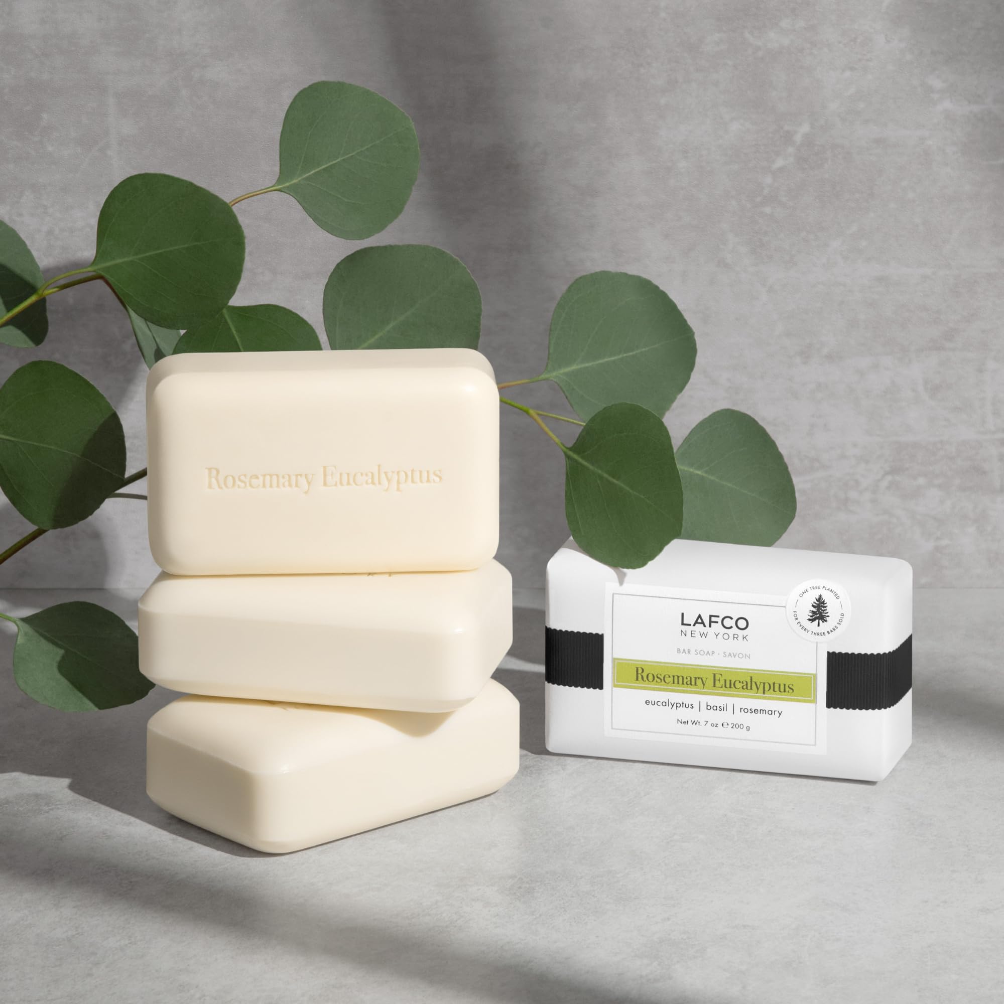 Office-inspired mood from Rosemary Eucalyptus soap enhances daily rituals with premium fragrance.