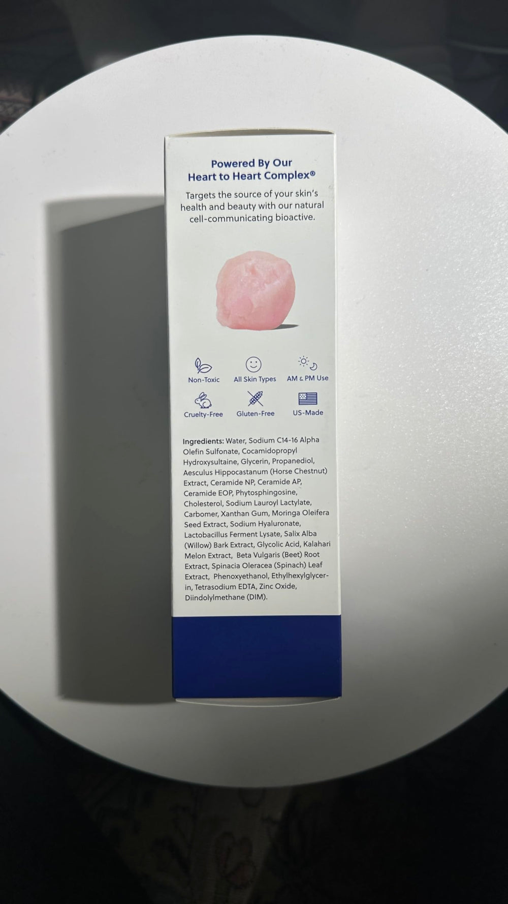 L'AMARUE Essential Cleanser ingredients: beetroot, spinach, moringa delivering antioxidants.