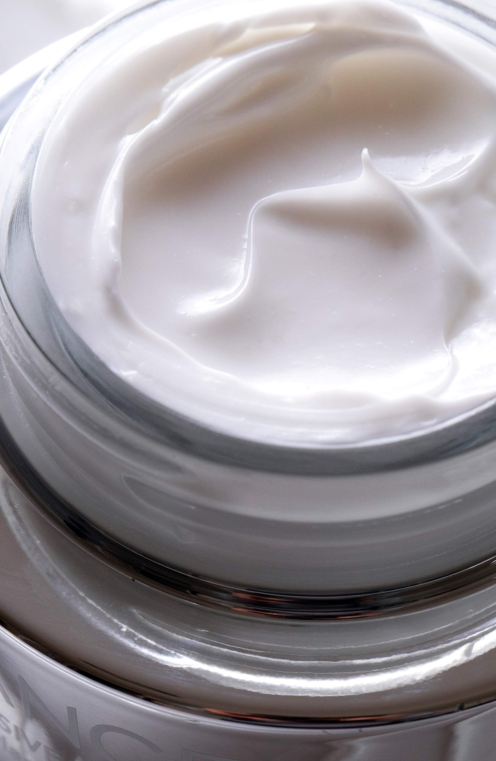 Night-time moisturizer ritual with Lancer skincare.
