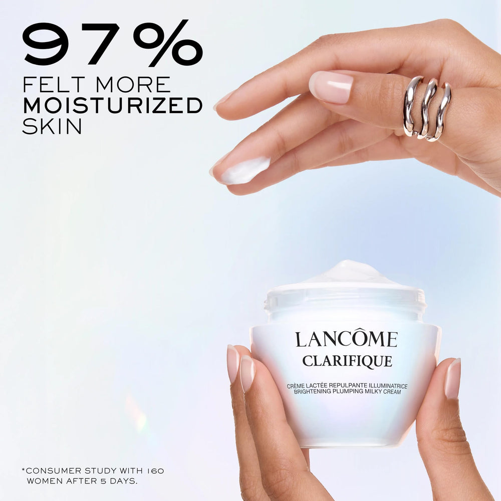 Lancôme Clarifique Milky Cream gel-to-milk transition: delivers non-greasy hydration for oily skin.