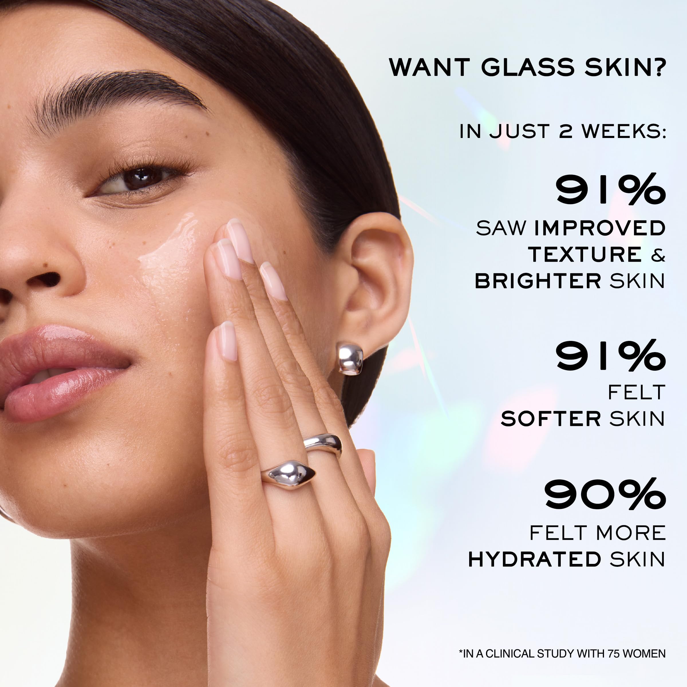 Lancôme Clarifique Pro-Solution bottle with pump showing easy dosage.