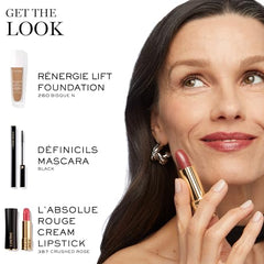 Lancôme Définicils root-to-tip definition creates a clean lash line.