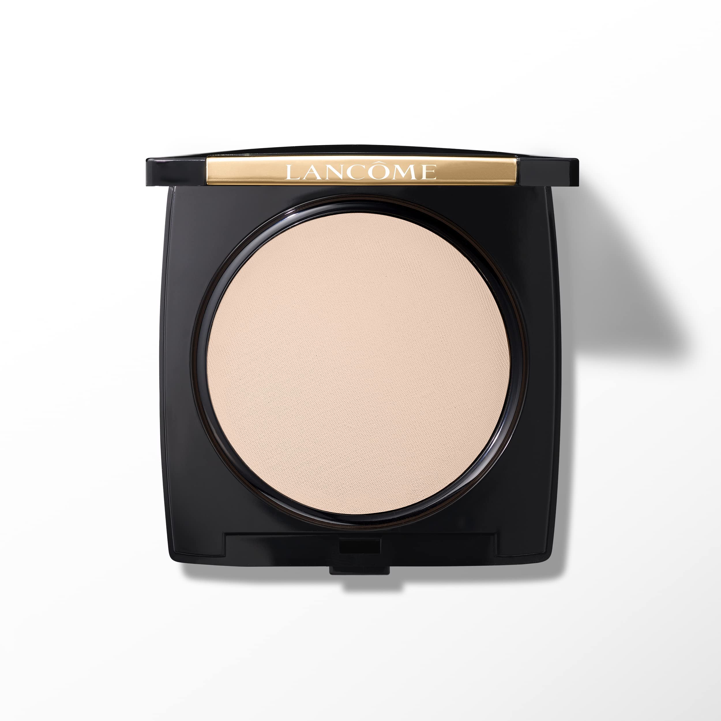 Lancôme Dual Finish porcelain delicate cool compact with natural matte finish on skin