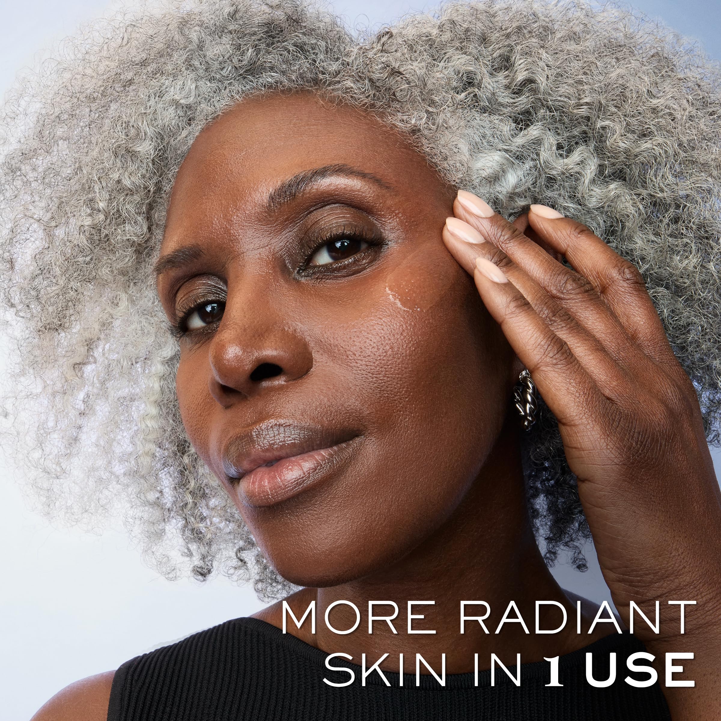 Macro image implying hyaluronic acid moisture with Lancôme Genifique concept.